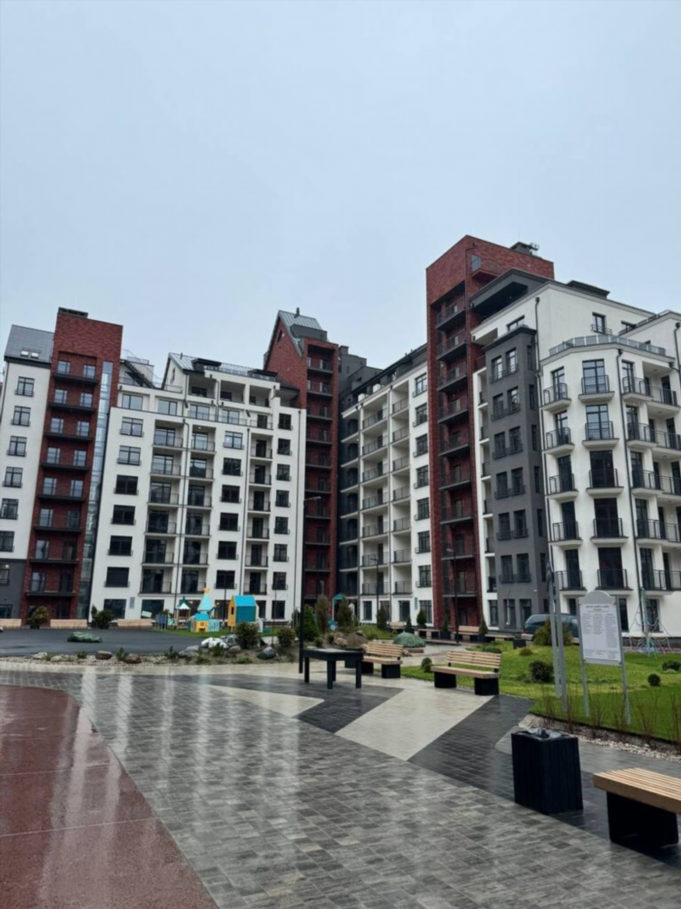 Красное и белое калининград адреса