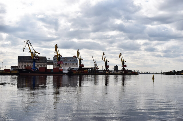 Морской банк калининград режим работы